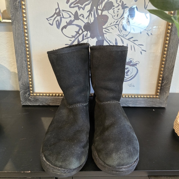 UGG Classic Black Boots - Picture 2 of 6
